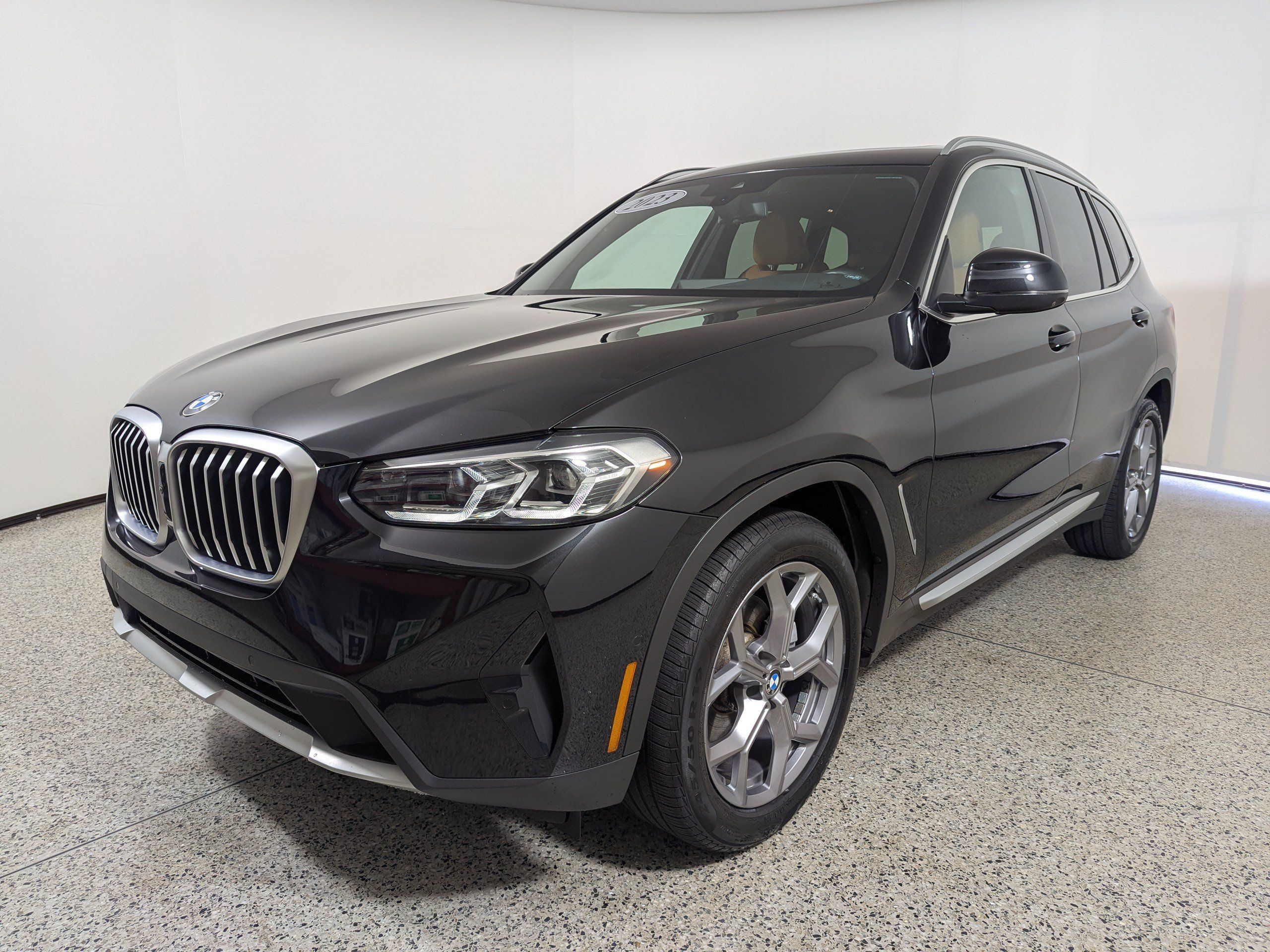 Used 2023 BMW X3 sDrive30i w/ Premium Package RWD image 3
