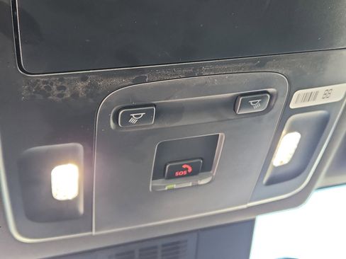 Used 2025 Toyota Camry SE image 20