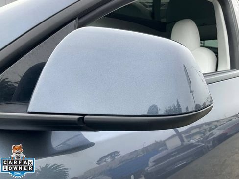 Used 2022 Tesla Model Y Long Range AWD/4WD image 93