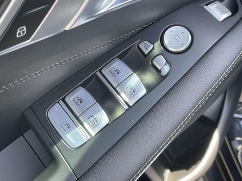 Used 2024 BMW X7 xDrive40i w/ M Sport Package AWD/4WD image 20