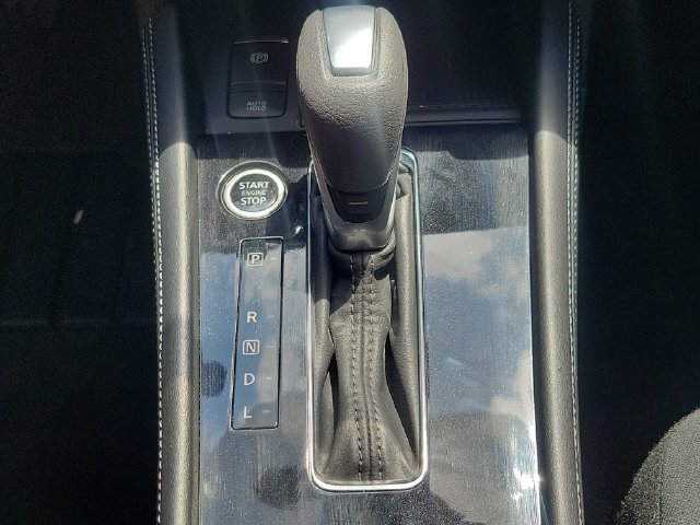 Used 2024 Nissan Kicks SV FWD image 18