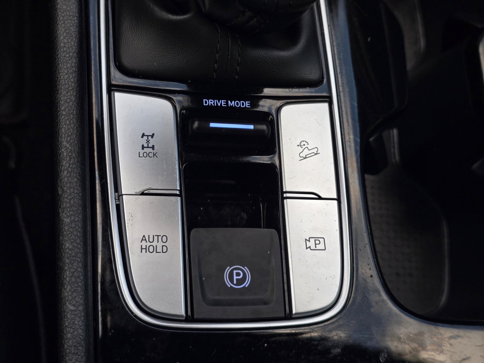 Used 2025 Hyundai Santa Cruz XRT AWD/4WD image 23