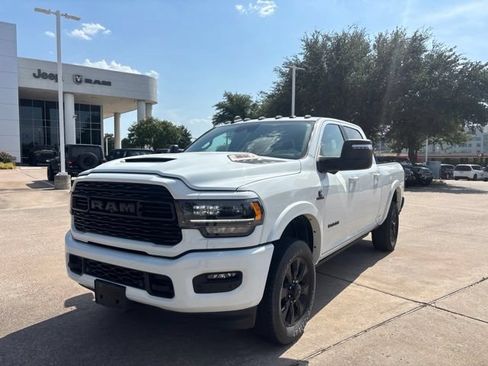 Used 2023 RAM 2500 Limited AWD/4WD image 3