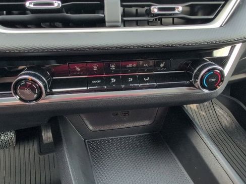 New 2026 Chevrolet Equinox LT w/ Safety and Technology Package FWD image 22