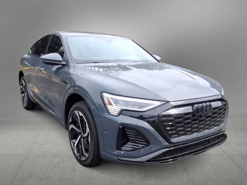 Used 2024 Audi Q8 e-tron Prestige AWD/4WD image 2