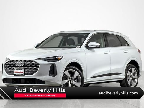 Used 2025 Audi Q5 Premium Plus w/ Premium Plus AWD/4WD image 1