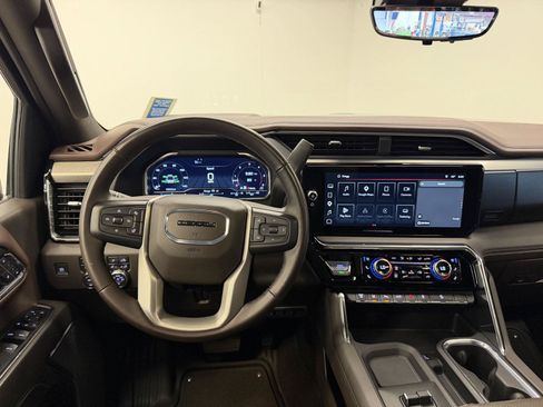 Used 2024 GMC Sierra 2500 Denali w/ Denali Reserve Package AWD/4WD image 41
