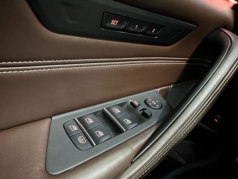 Used 2018 BMW M550i xDrive image 55