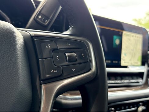 Used 2023 Chevrolet Silverado 1500 LT AWD/4WD image 19