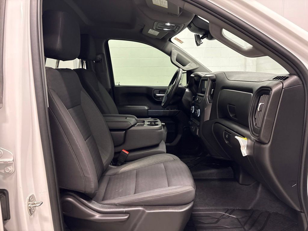 Used 2023 Chevrolet Silverado 1500 Custom AWD/4WD image 35
