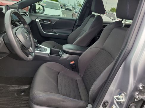 Certified 2022 Toyota RAV4 SE image 20
