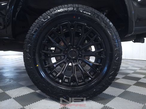 Used 2019 Ford F150 XLT w/ Equipment Group 302A Luxury AWD/4WD image 60