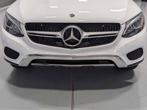 Used 2019 Mercedes-Benz GLC 300 4MATIC Coupe image 2