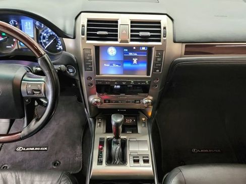 Used 2019 Lexus GX 460 Premium AWD/4WD image 25