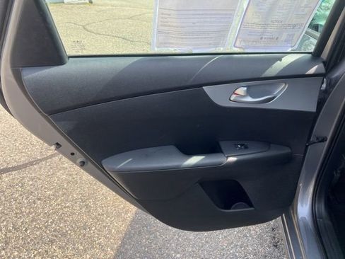 Used 2023 Kia Forte LXS image 17