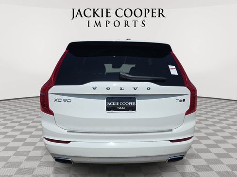 Used 2020 Volvo XC90 T6 Momentum AWD/4WD image 6
