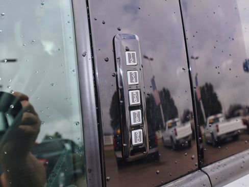 Used 2023 Ford F150 XLT w/ Equipment Group 302A High image 10