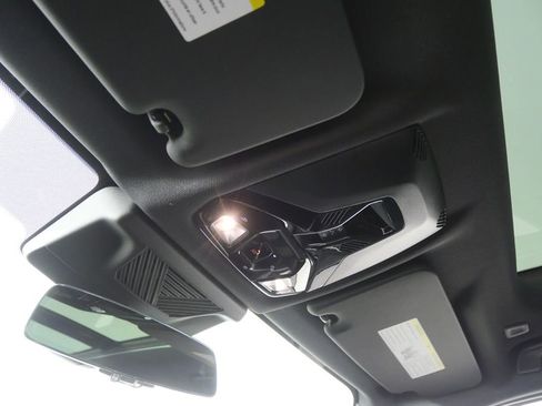 Used 2026 BMW X1 xDrive28i w/ Technology Package image 23