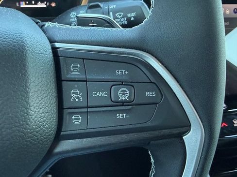 New 2026 Jeep Grand Cherokee Limited w/ Limited Altitude Package AWD/4WD image 29