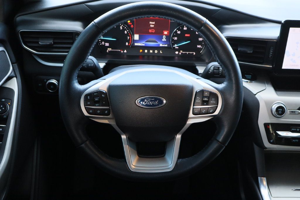 Used 2022 Ford Explorer XLT w/ Equipment Group 202A RWD image 13