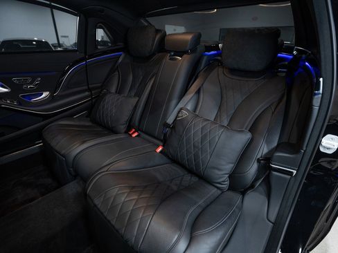 Used 2018 Mercedes-Benz Maybach S 560 4MATIC image 33