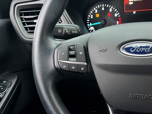 Used 2020 Ford Escape S image 23