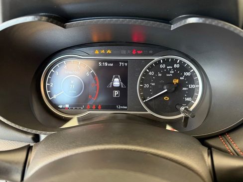 New 2025 Nissan Versa SR w/ Trunk Package image 18