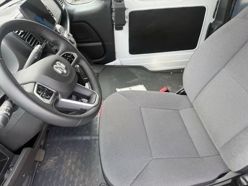 Used 2024 RAM ProMaster 3500 w/ Delivery Van Package FWD image 16