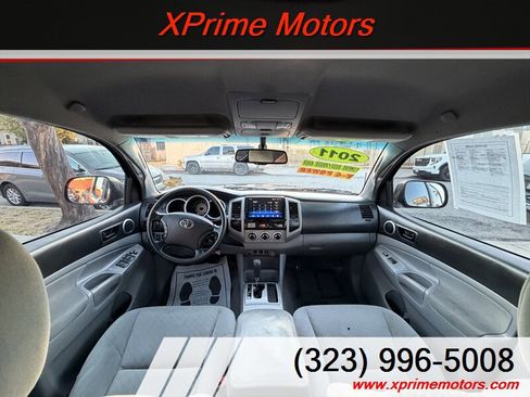 Used 2011 Toyota Tacoma PreRunner w/ SR5 Pkg #2 image 25