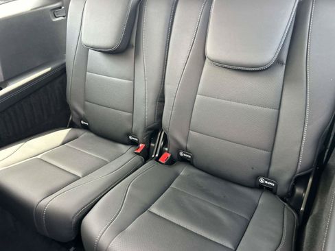 Used 2026 Mercedes-Benz GLS 450 4MATIC image 21