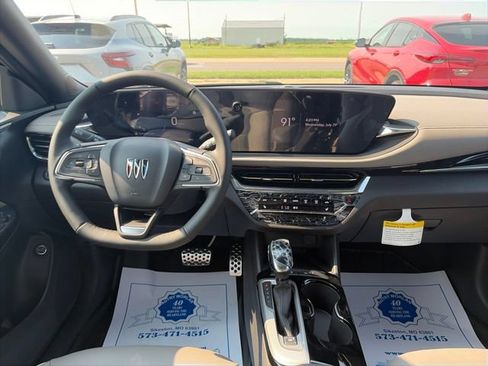 New 2026 Buick Envista Avenir FWD image 14