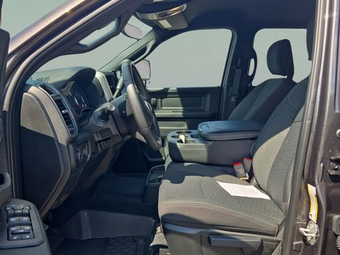 New 2026 RAM 2500 Tradesman AWD/4WD image 9