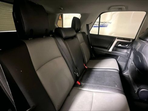 Used 2020 Toyota 4Runner SR5 Premium RWD image 22