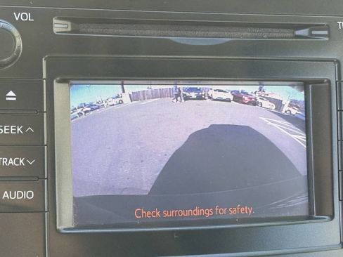 Used 2013 Toyota Prius V Five image 11