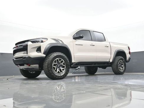 New 2026 Chevrolet Colorado ZR2 w/ Technology Package AWD/4WD image 56