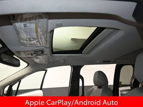 Used 2026 Toyota Sienna XLE AWD/4WD image 20