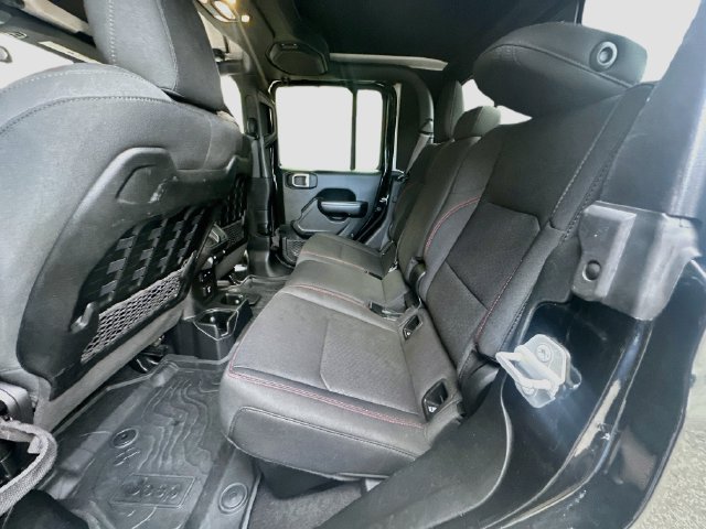 Used 2021 Jeep Gladiator Rubicon w/ Cold Weather Group AWD/4WD image 23