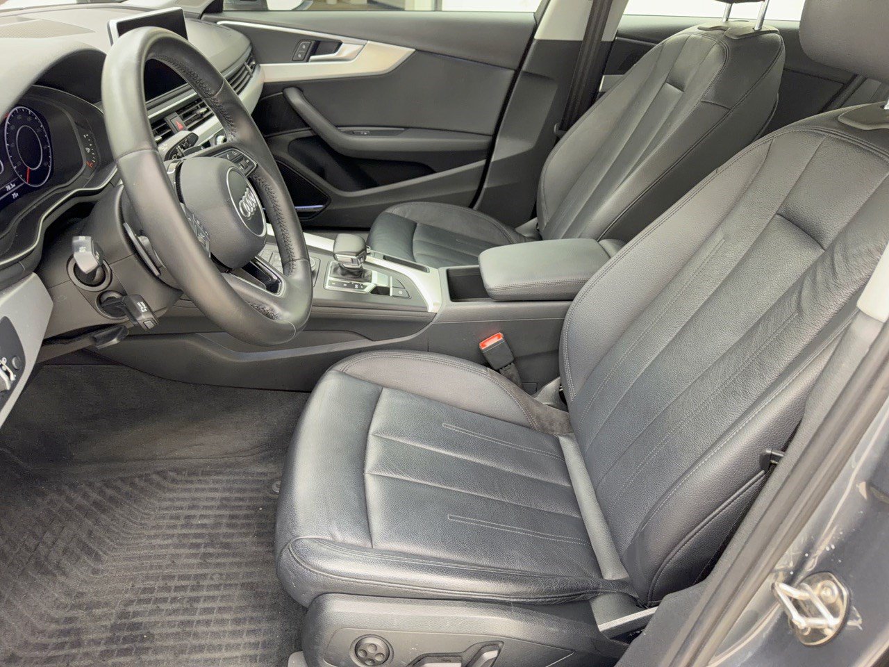 Used 2017 Audi A4 2.0T Premium Plus FWD image 5