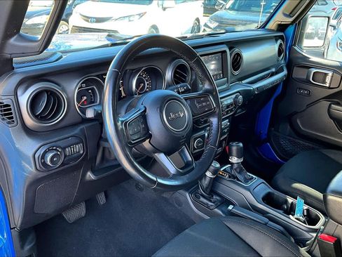 Used 2021 Jeep Wrangler Willys image 13