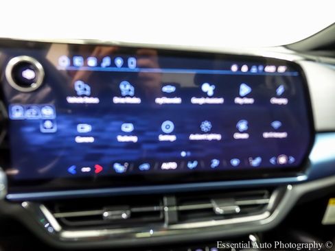 New 2026 Chevrolet Equinox EV LT image 14