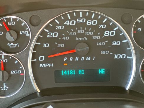 Used 2023 Chevrolet Express 3500 LS image 14