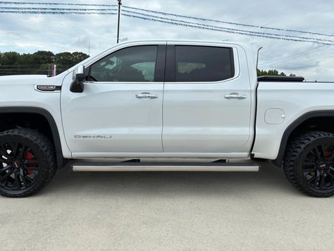 Used 2020 GMC Sierra 1500 Denali w/ Denali Ultimate Package AWD/4WD image 8