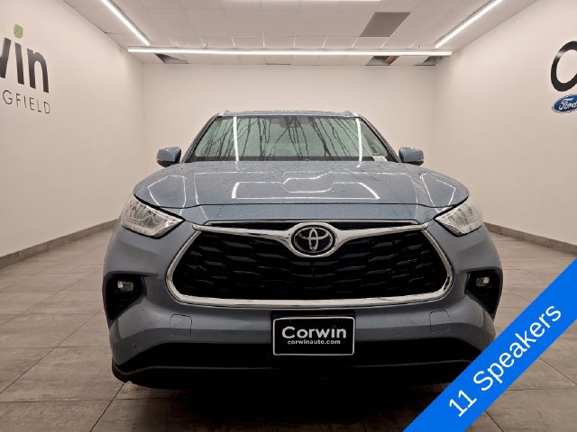 Used 2022 Toyota Highlander Limited w/ Protection Package #3 (TMS) AWD/4WD image 8