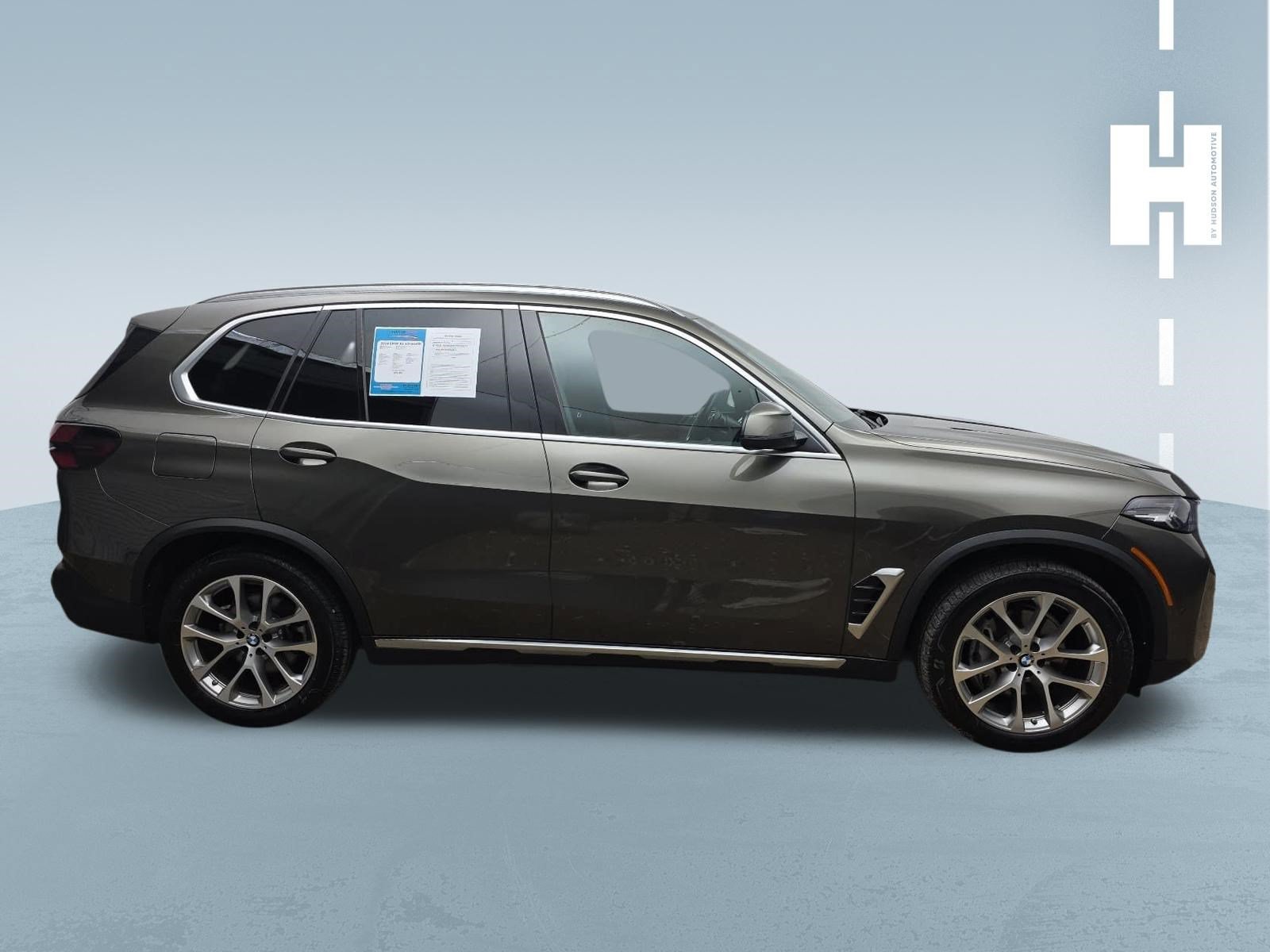 Used 2024 BMW X5 xDrive40i AWD/4WD image 3