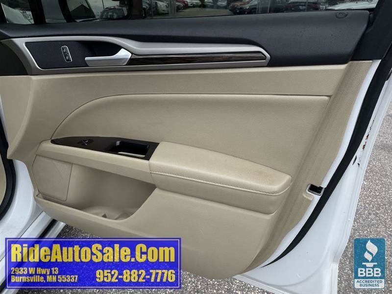 Used 2013 Ford Fusion SE FWD image 13
