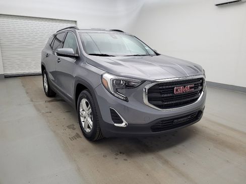 Used 2020 GMC Terrain SLE w/ Driver Convenience Package image 13
