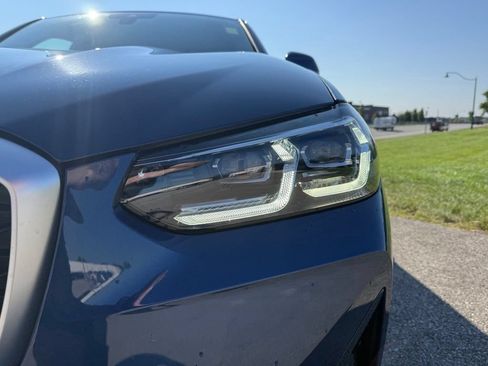 Used 2025 BMW X4 xDrive30i AWD/4WD image 10