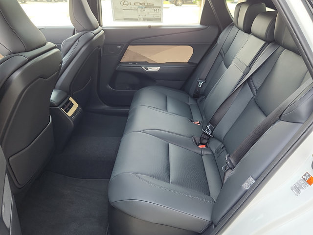 New 2026 Lexus ES 500e AWD/4WD image 5