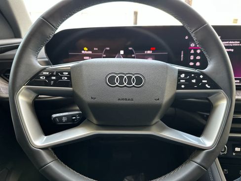 Used 2025 Audi Q5 Premium Plus w/ Premium Plus AWD/4WD image 24