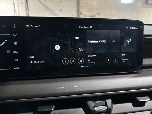 New 2026 Kia EV9 Wind image 12